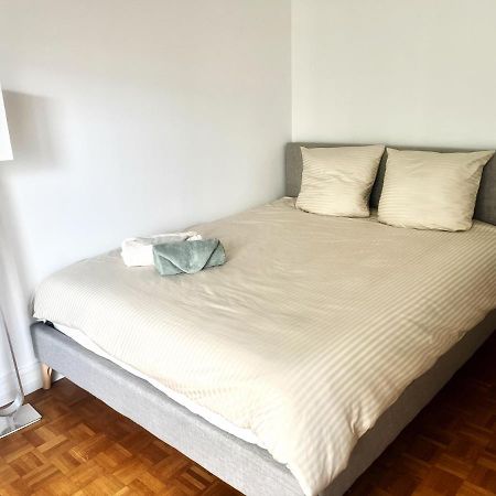 Modern Apartment Near The Eiffel Tower, 45M Paris Exterior photo